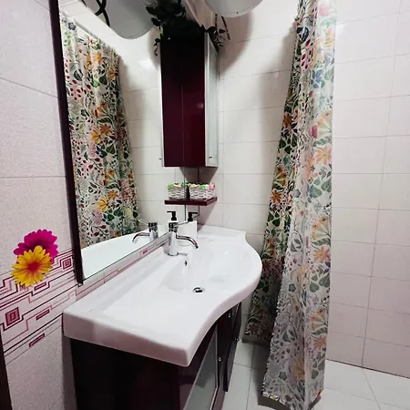Desi House 302 B Cozy Apartament *